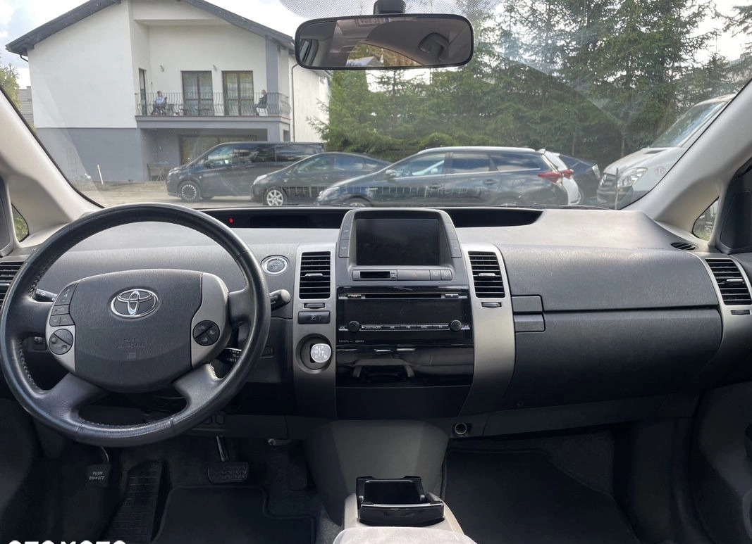 Toyota Prius cena 24500 przebieg: 205000, rok produkcji 2008 z Zielonka małe 232